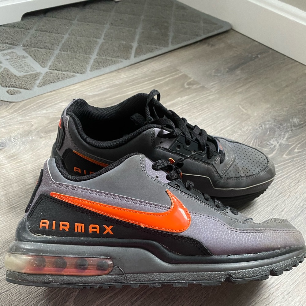 Men’s Nike Airmax